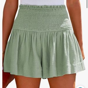 Women’s shorts, high elastic waisted pleated ruffle cute shorts beach flowy